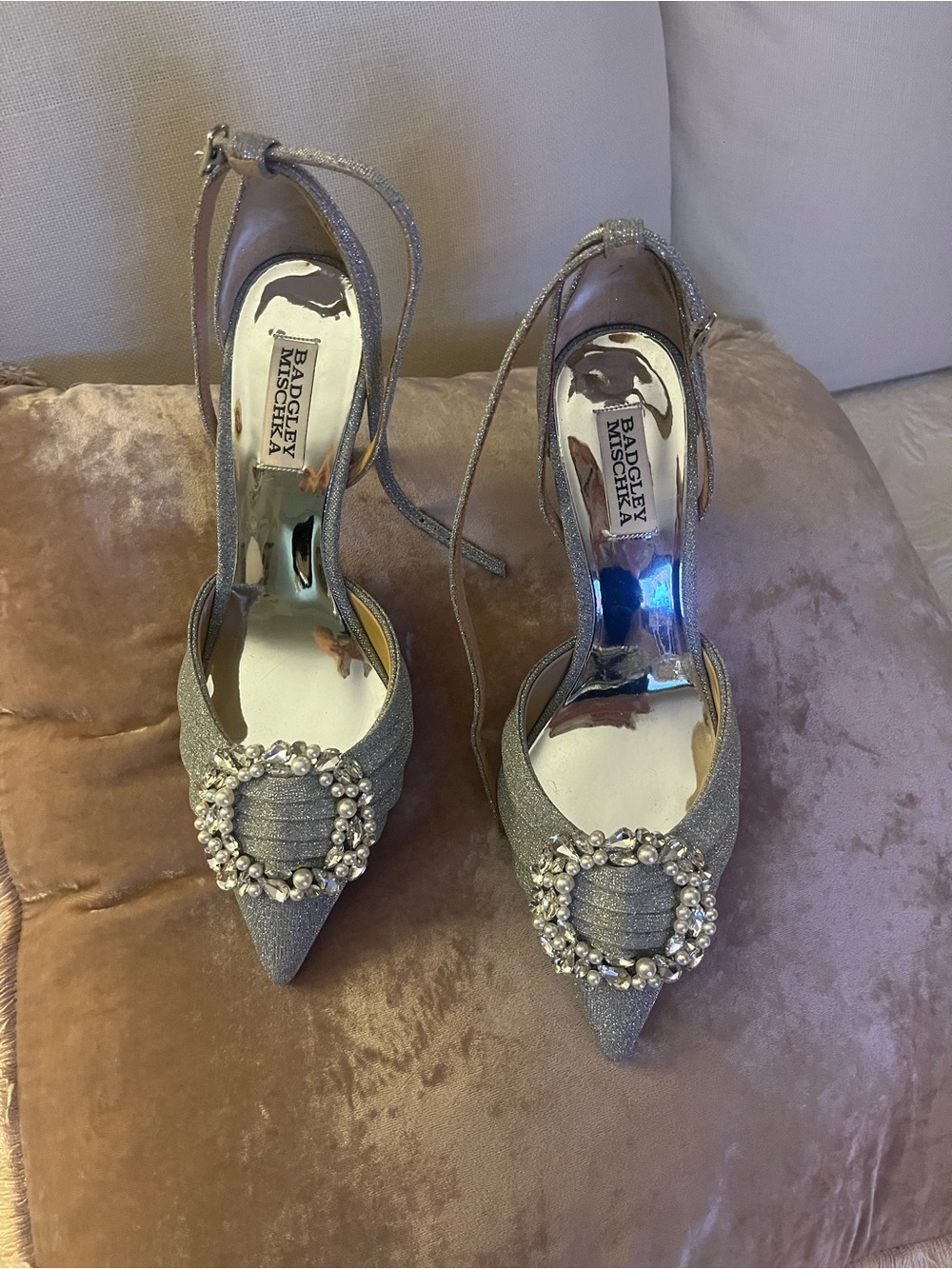 Badgley Mischka Metallic Silver Crystal-Embellished Pointed-Toe Heels - Sz 9